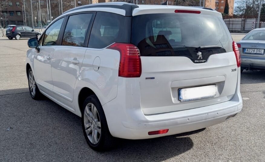 PEUGEOT 5008 1.6BLUEHDI