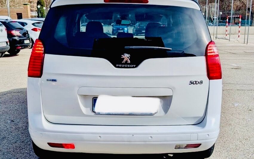 PEUGEOT 5008 1.6BLUEHDI 120CV 7 PLAZAS